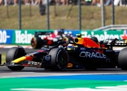 开云体育APP下载-红牛二队绝杀阿斯顿马丁，佩雷兹统治全场的简单介绍