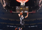 开云足球直播-赛道上的双重奏，法拉利绝杀哈斯，拉塞尔统治全场