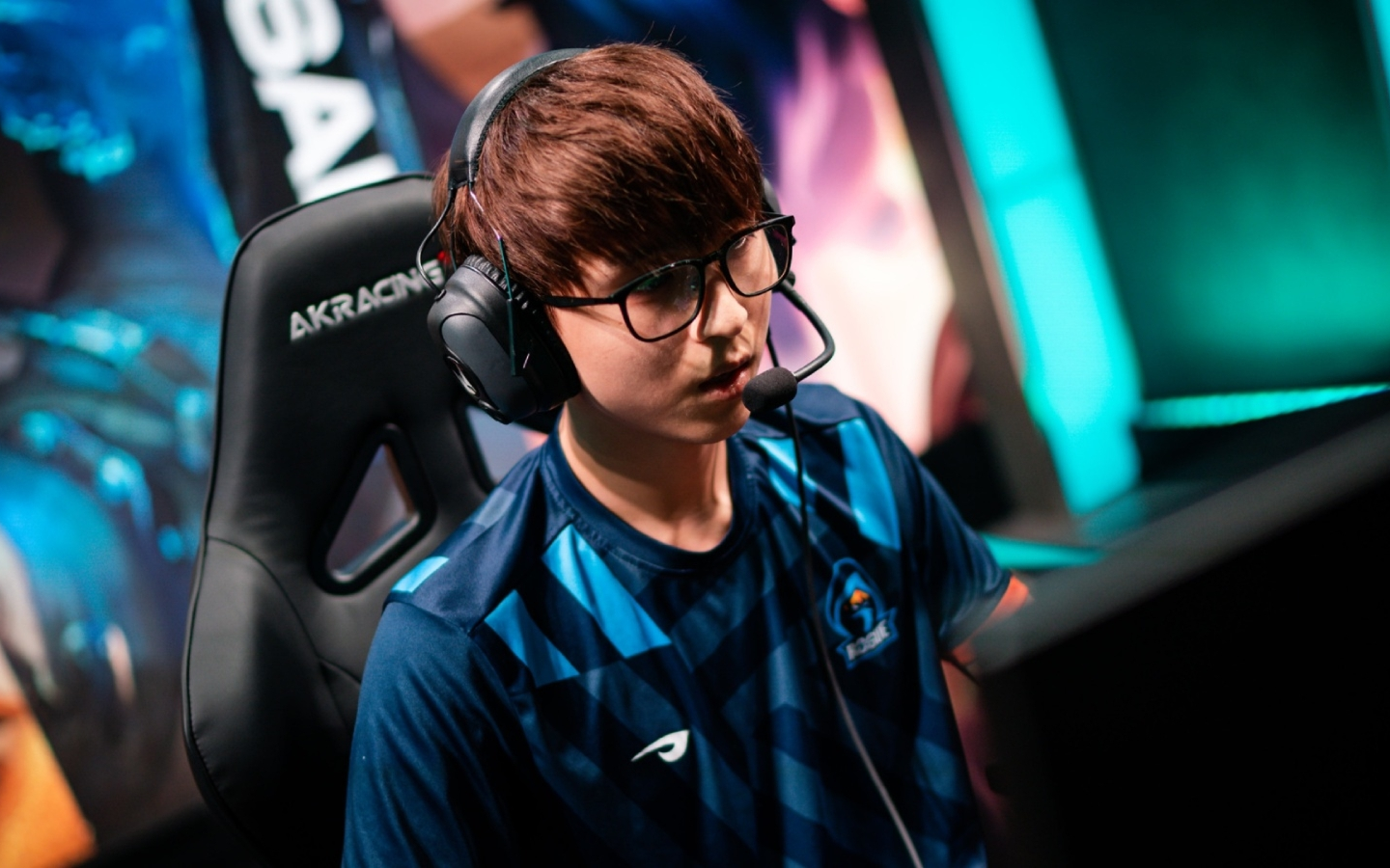 BLG强势DK，Hanssama一己之力扛起全队的简单介绍