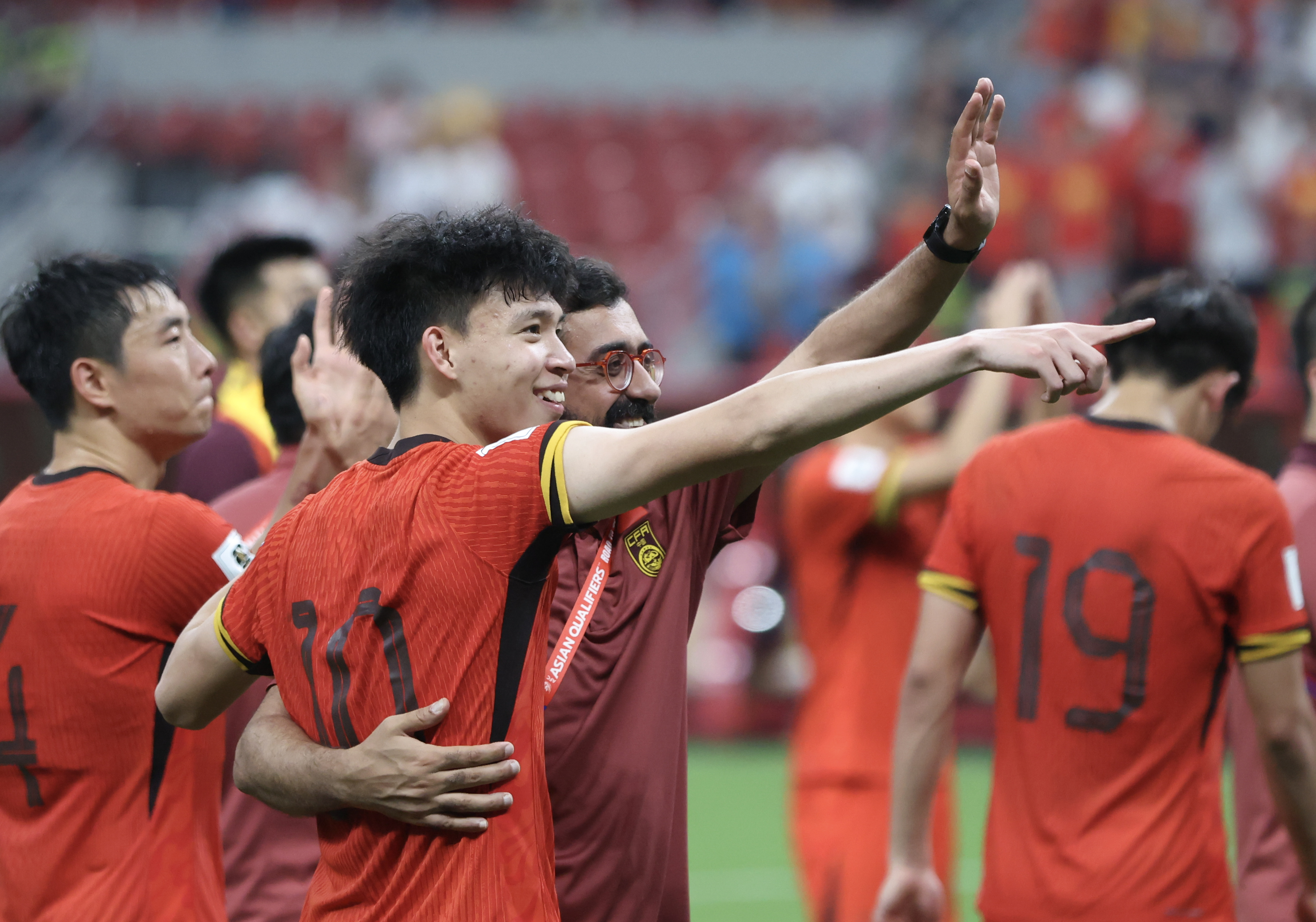 关于足球比赛赛况紧张,球队实力越发突显的信息 关于足球比赛赛况紧张,球队实力越发突显的信息