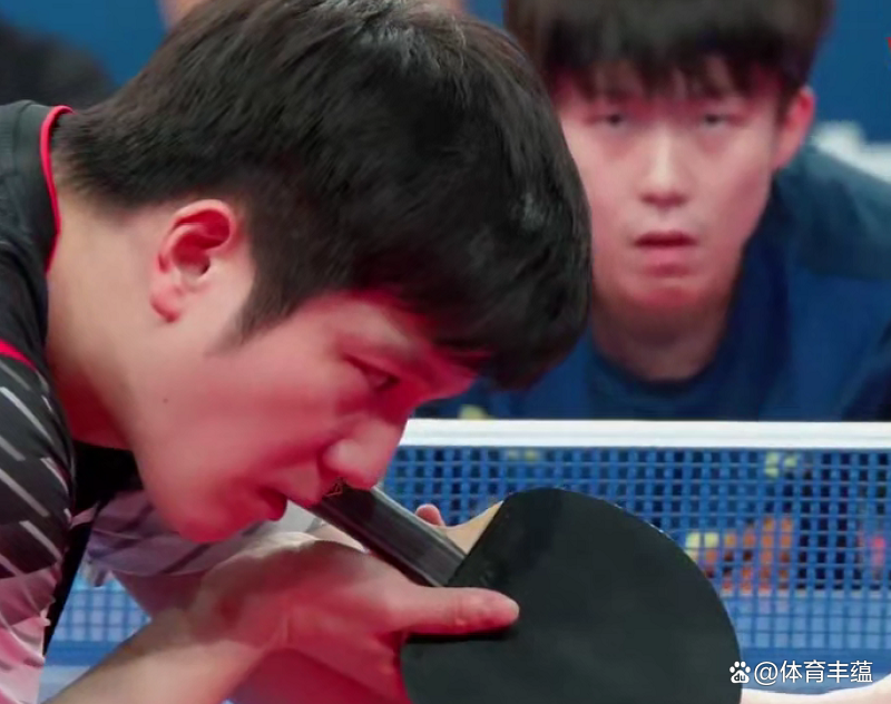 包含亚洲俱乐部在比赛中力拼，展现出强大的斗志的词条