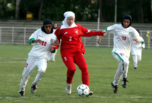 伊朗足球俱乐部在国际比赛中展现出色状态 伊朗足球俱乐部在国际比赛中展现出色状态