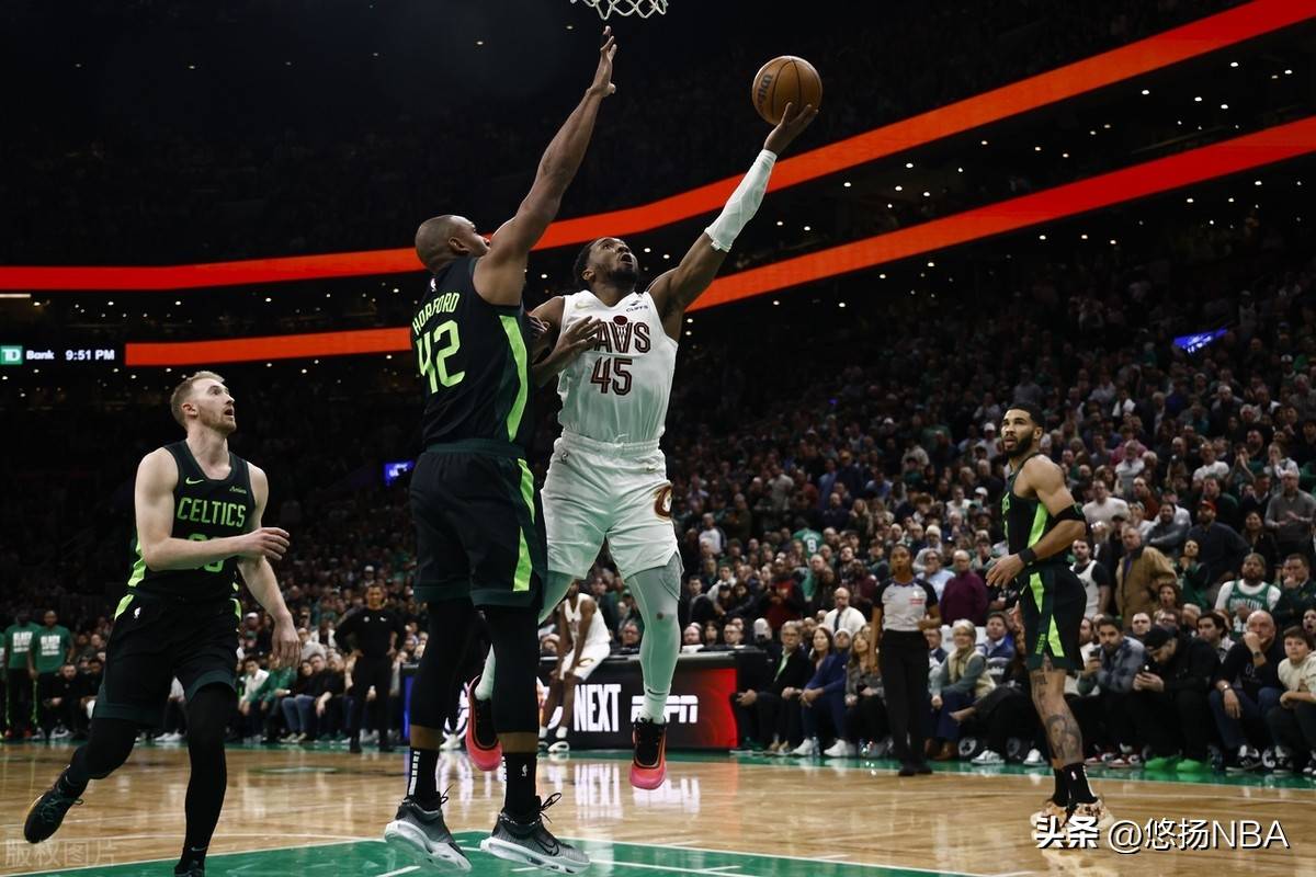 熱火队大胜步行者队,扳平系列赛 熱火队大胜步行者队,扳平系列赛