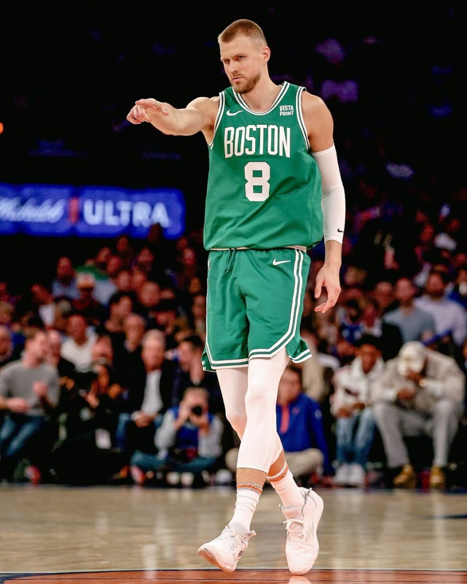 雄鹿力克凯尔特人,迎来重要胜利 雄鹿力克凯尔特人,迎来重要胜利