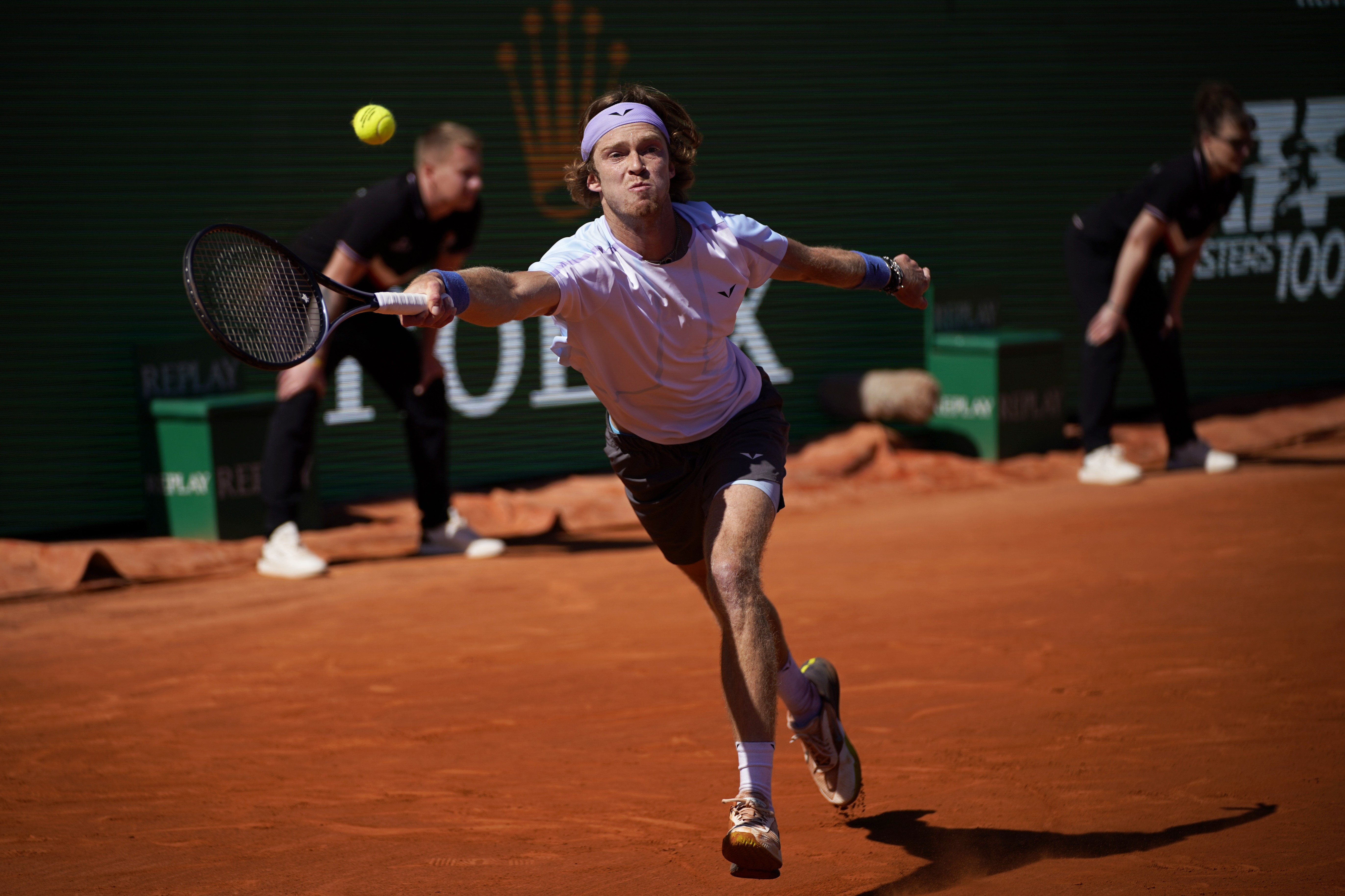 蒙特卡洛大师赛横扫温网,兹维列夫状态火热的简单介绍 蒙特卡洛大师赛横扫温网,兹维列夫状态火热的简单介绍