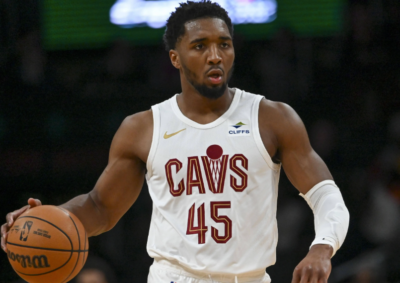 魔术翻盘骑士,米切尔刷新纪录 魔术翻盘骑士,米切尔刷新纪录