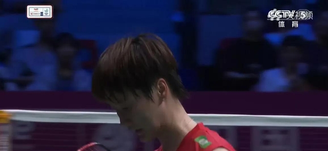 中国队完胜日本队,陈雨菲点燃赛场 中国队完胜日本队,陈雨菲点燃赛场