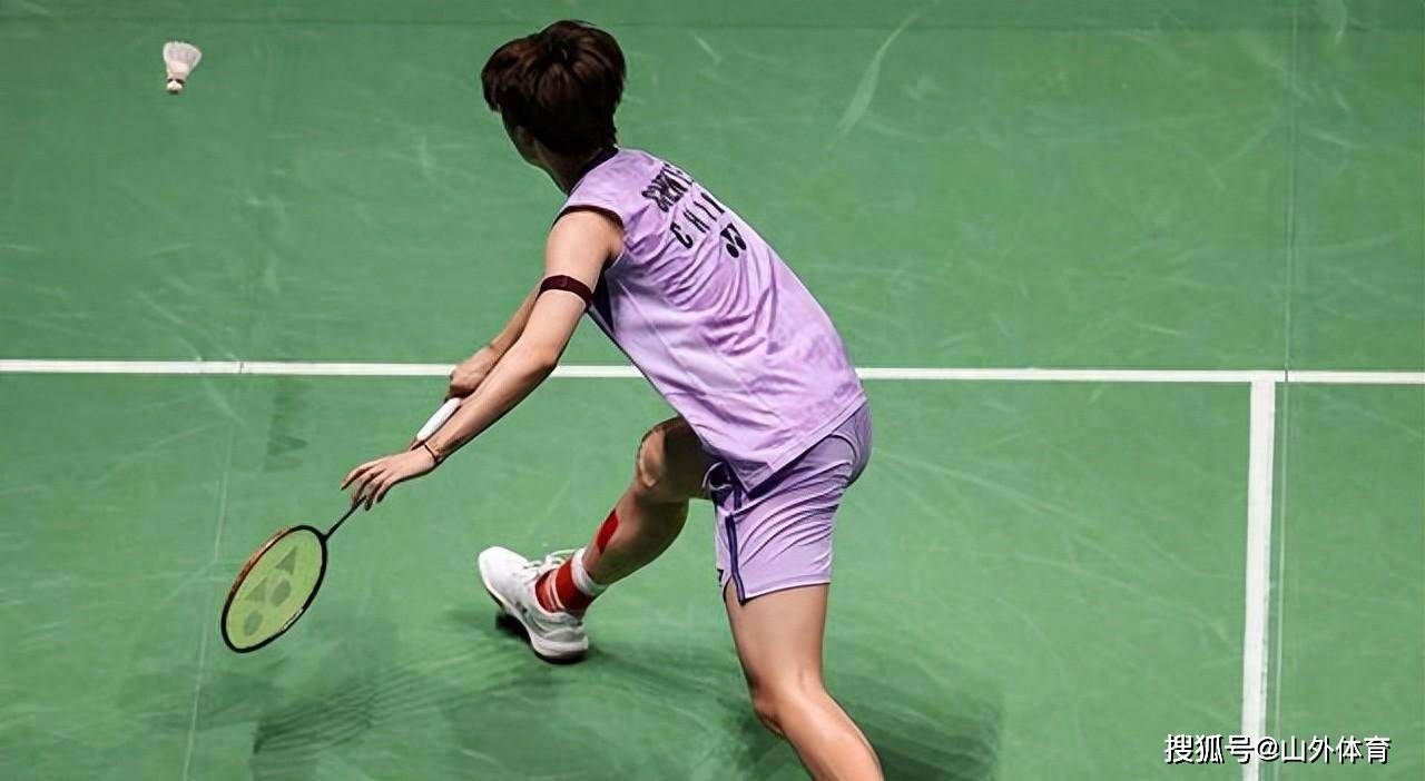 中国队完胜日本队,陈雨菲点燃赛场 中国队完胜日本队,陈雨菲点燃赛场