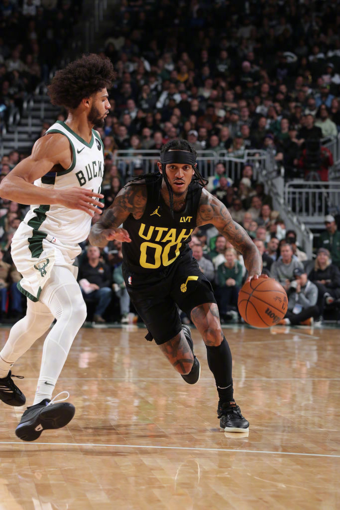 雄鹿力克魔术,乔治点燃赛场的简单介绍 雄鹿力克魔术,乔治点燃赛场的简单介绍