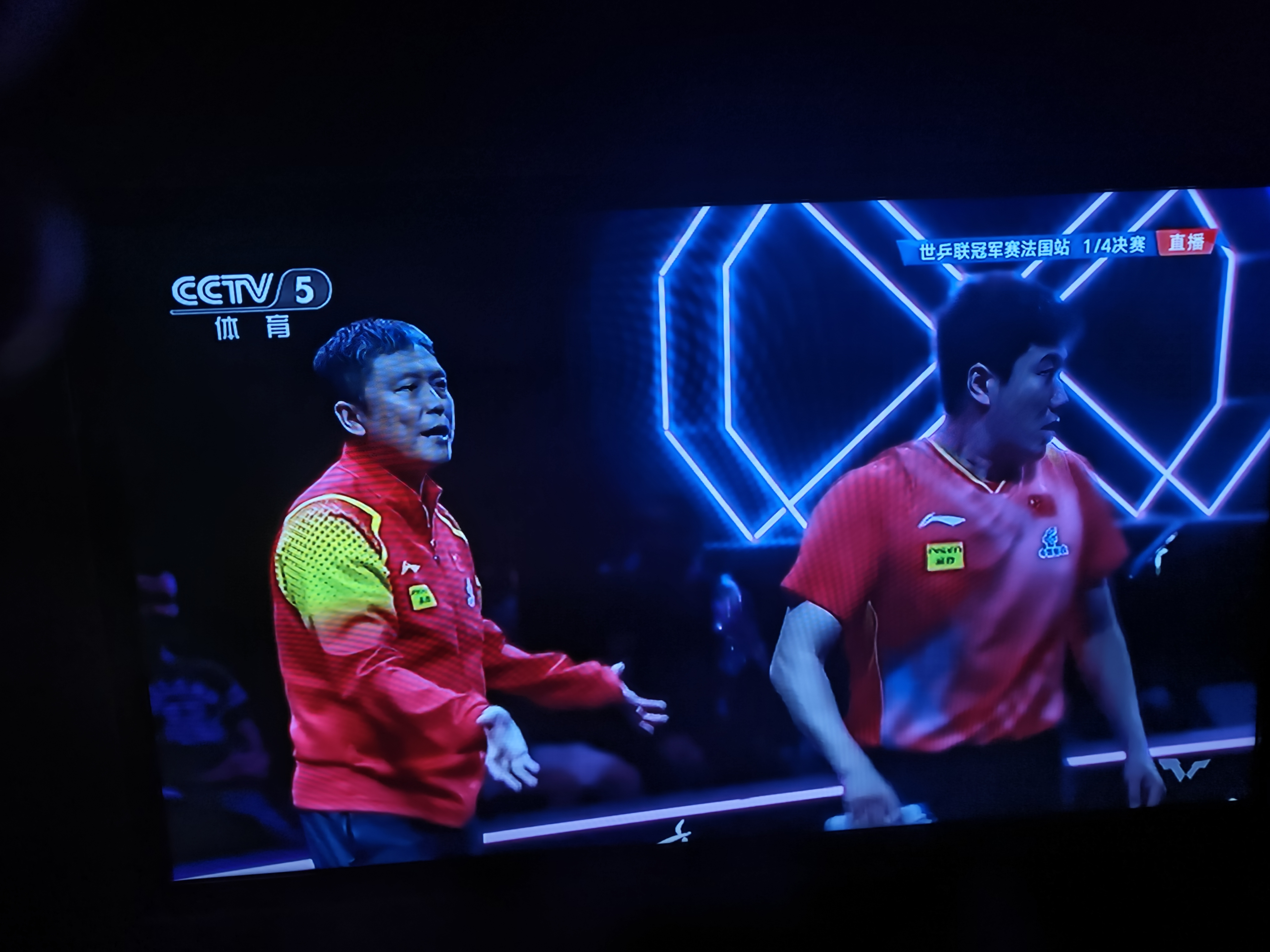 中国队鏖战奥地利队，梁靖崑点燃赛场