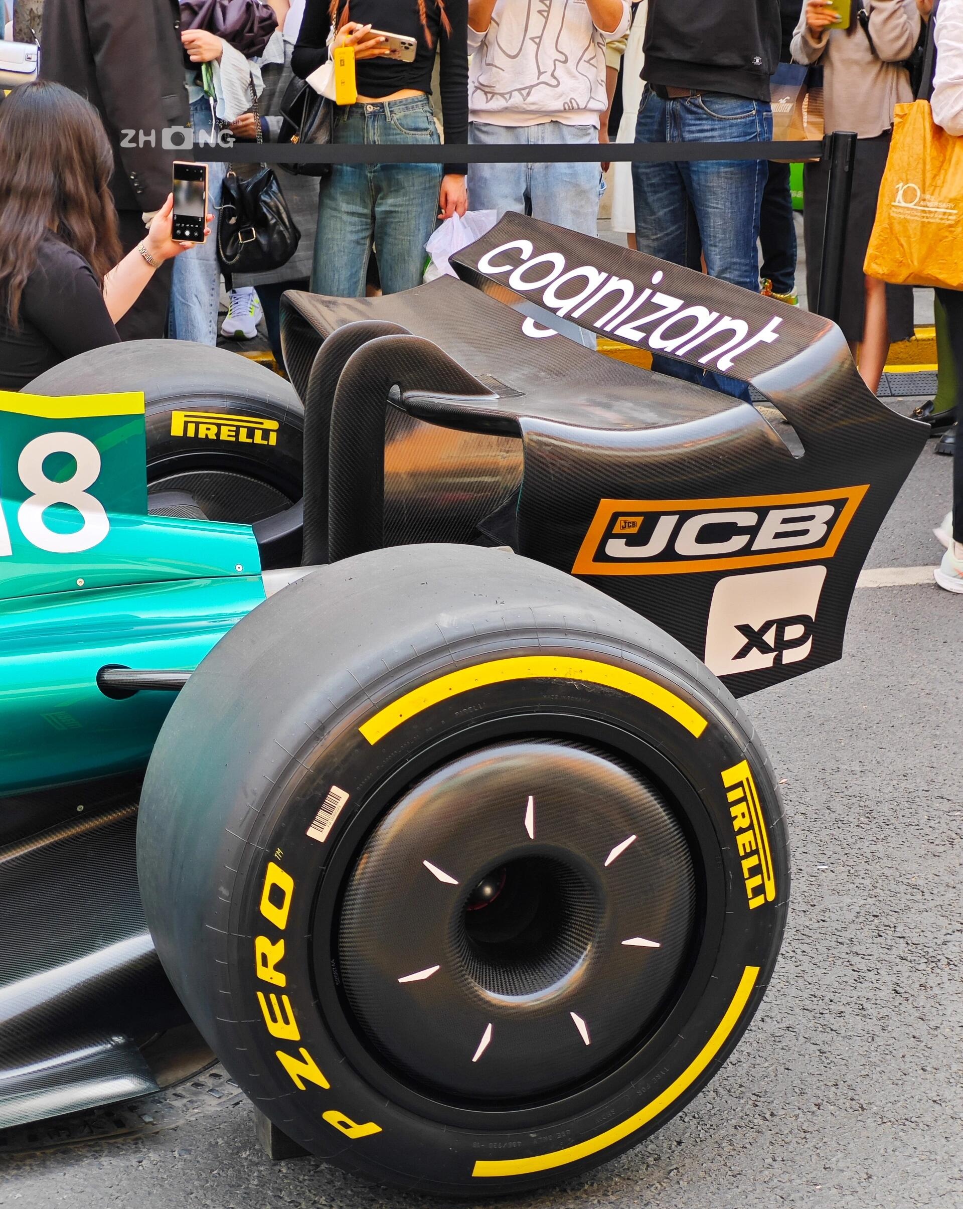 关于哈斯车队轻取迈凯伦，阿隆索惊艳四座的信息