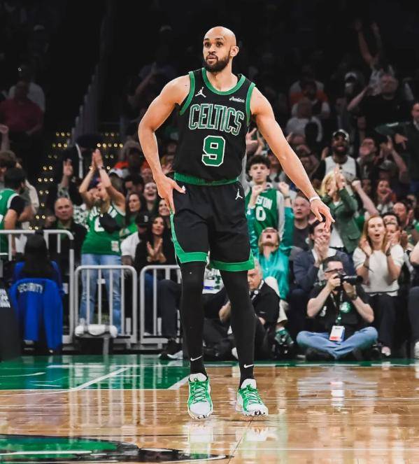 关于尼克斯绝杀上海队，克莱统治全场的信息