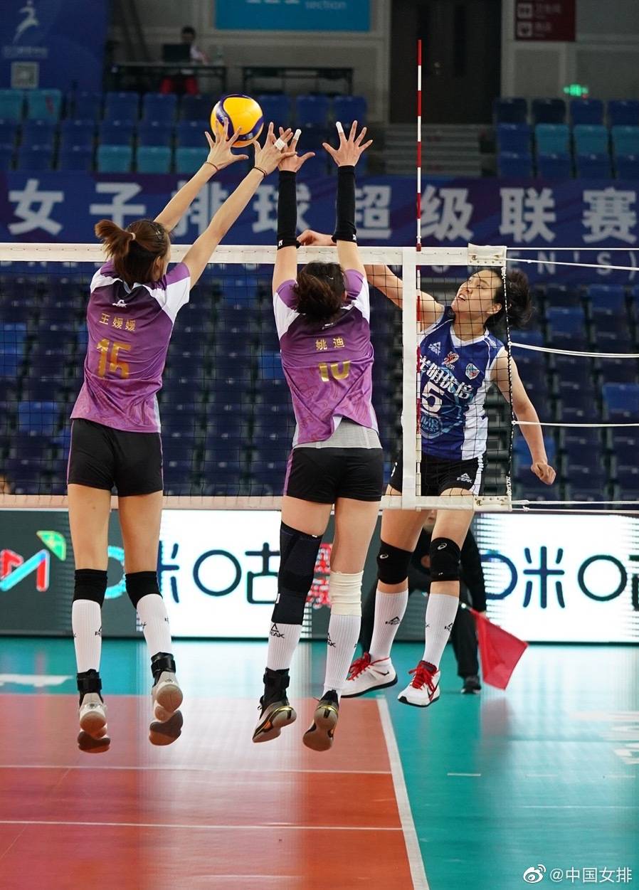 中国队横扫德国队,黄鸭组合扛起全队 中国队横扫德国队,黄鸭组合扛起全队