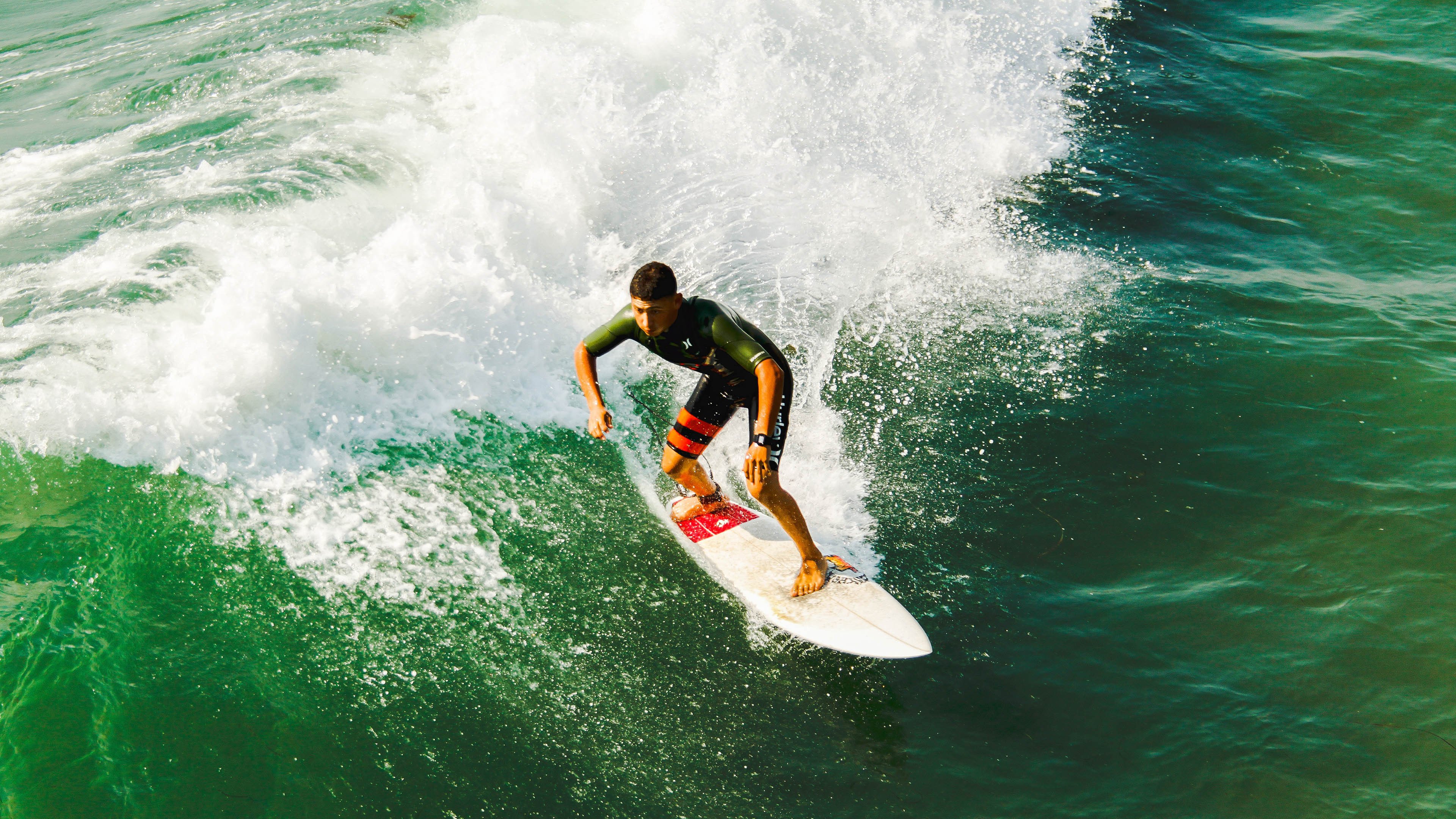 乔治爆发，凯尔特人末节带走鹈鹕